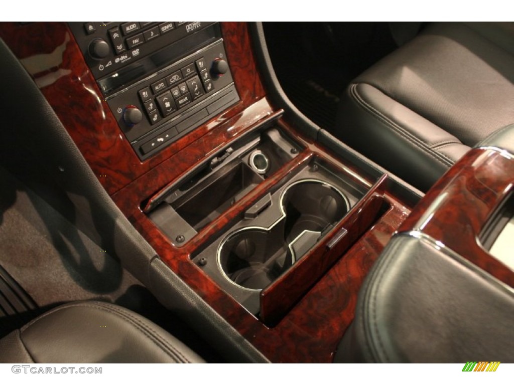 2013 Escalade Luxury AWD - Silver Coast Metallic / Ebony photo #28