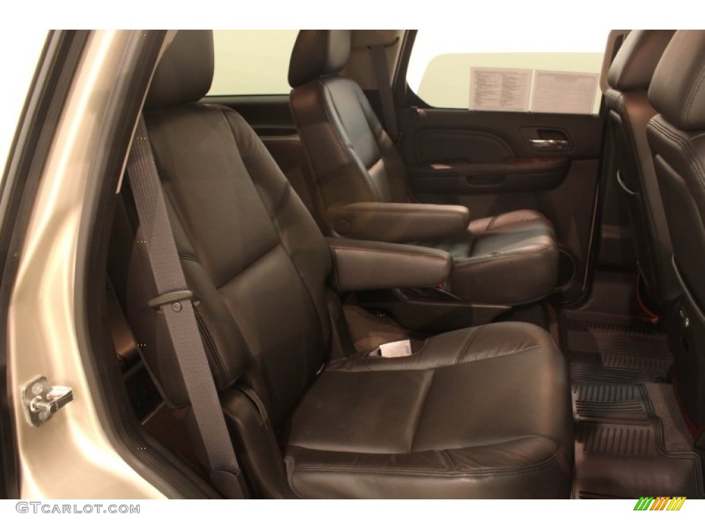 2013 Escalade Luxury AWD - Silver Coast Metallic / Ebony photo #30