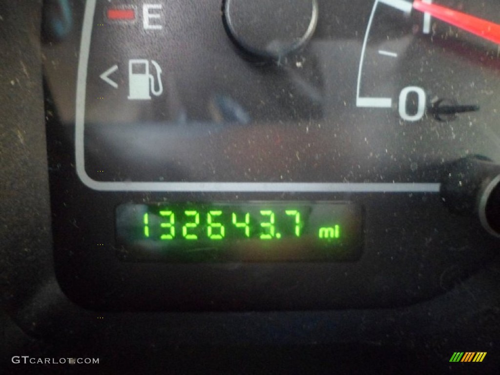 2003 Windstar LX - Silver Frost Metallic / Medium Graphite photo #29