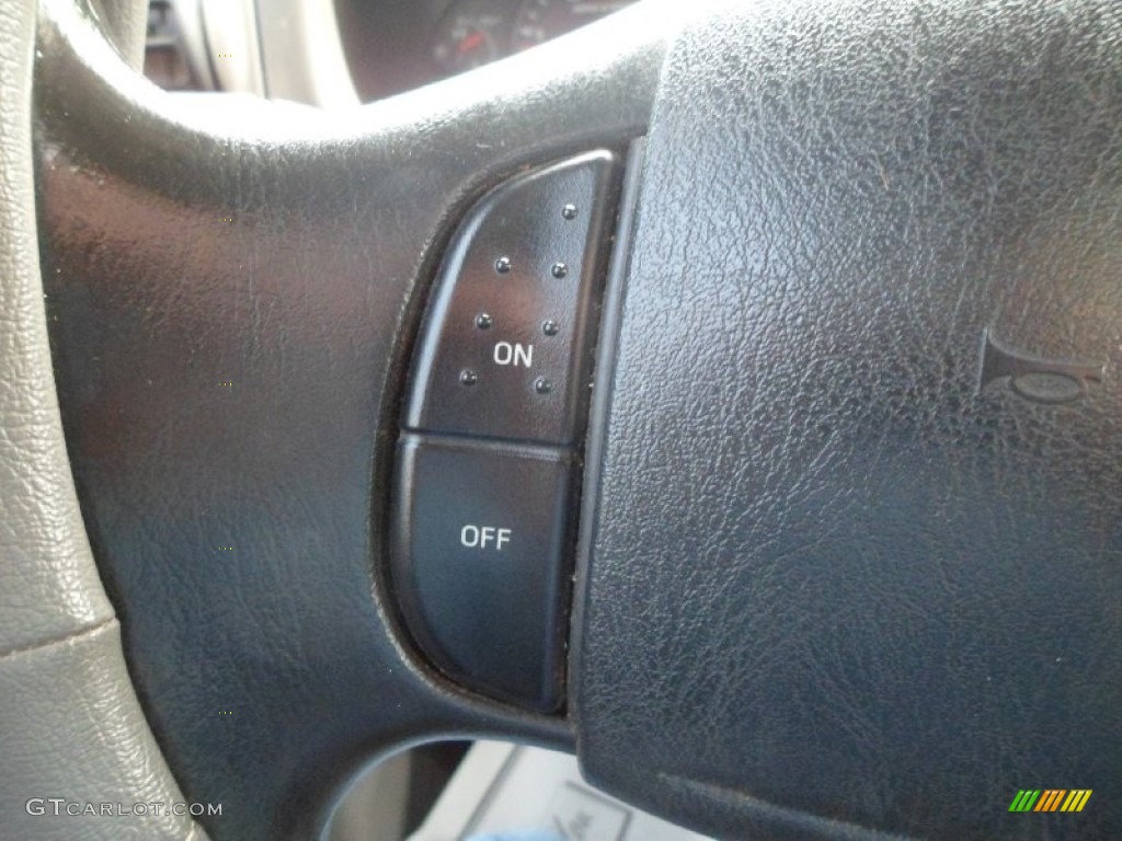 2006 F350 Super Duty XL Regular Cab Stake Truck - Oxford White / Medium Flint photo #35