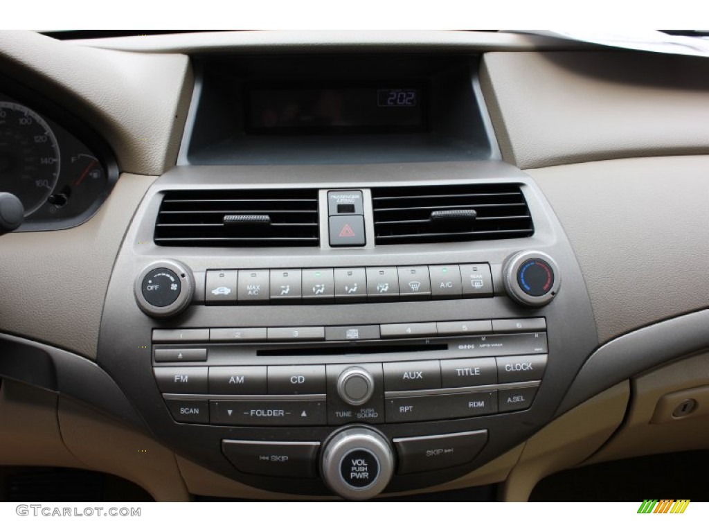 2009 Honda Accord LX-P Sedan Controls Photo #79323821