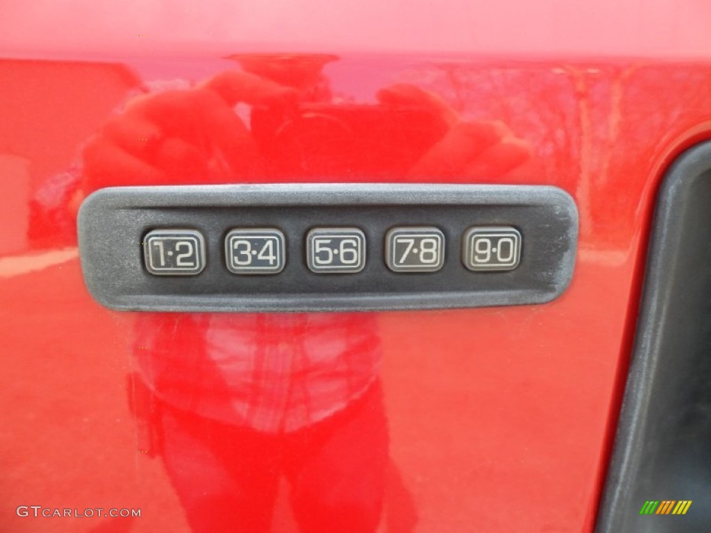 2006 F350 Super Duty XLT Crew Cab 4x4 - Red Clearcoat / Dark Flint photo #14