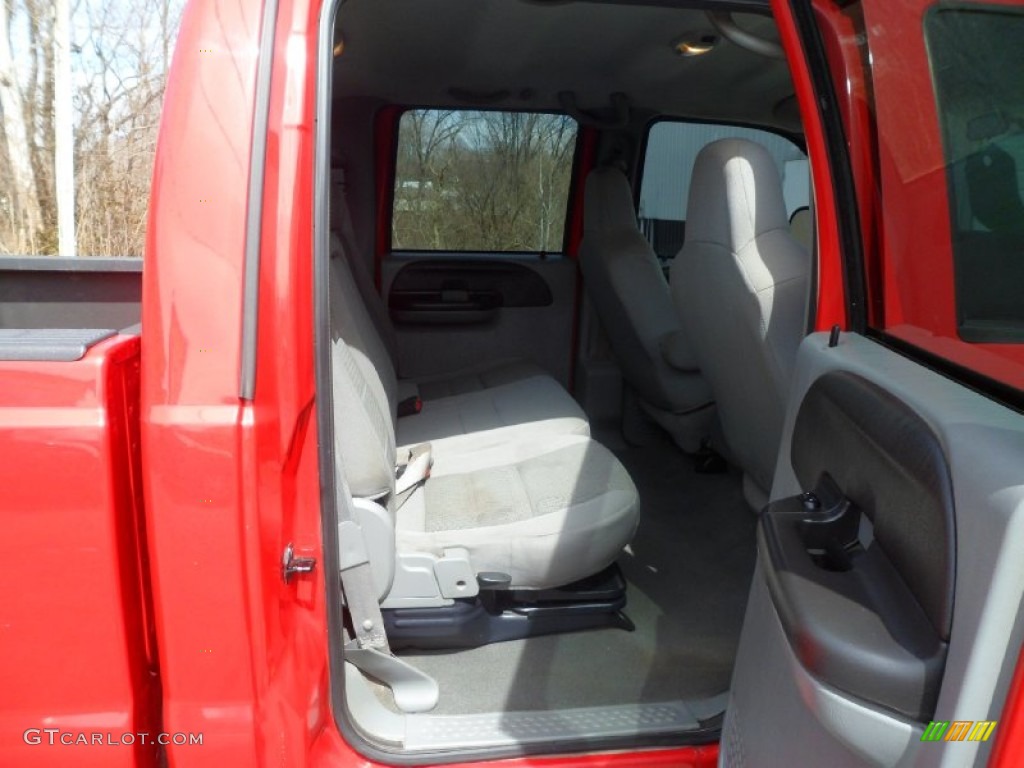 2006 F350 Super Duty XLT Crew Cab 4x4 - Red Clearcoat / Dark Flint photo #19
