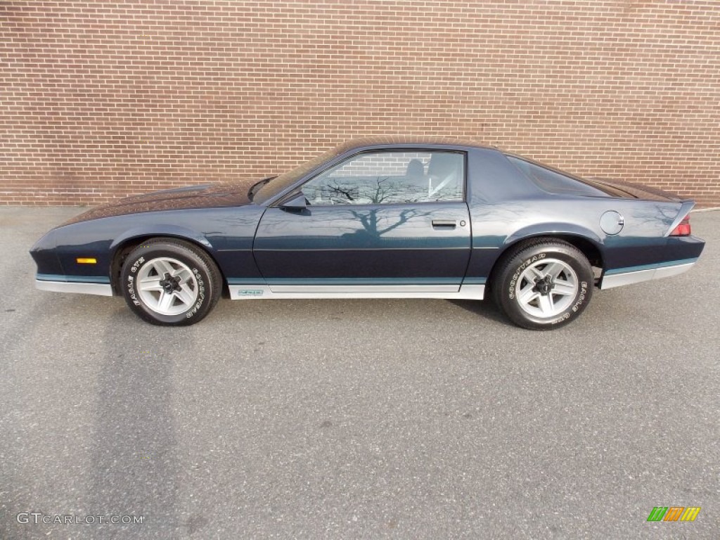 1982-dark-blue-chevrolet-camaro-z28-coupe-79320708-photo-2-gtcarlot