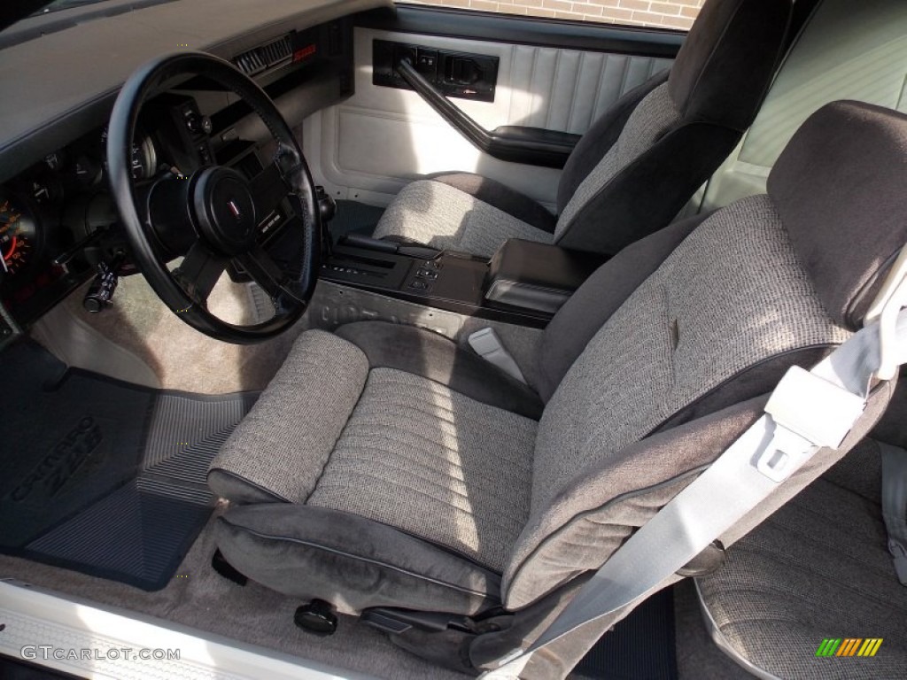 Silver/Gray Interior 1982 Chevrolet Camaro Z28 Coupe Photo #79325692