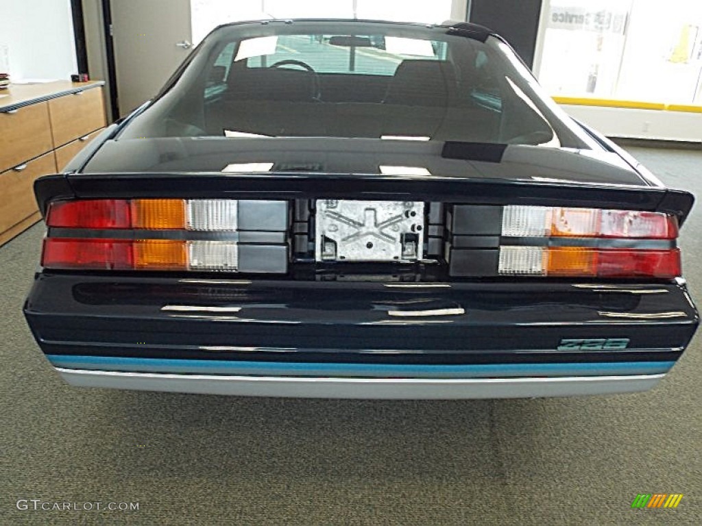 1982 Camaro Z28 Coupe - Dark Blue / Silver/Gray photo #62