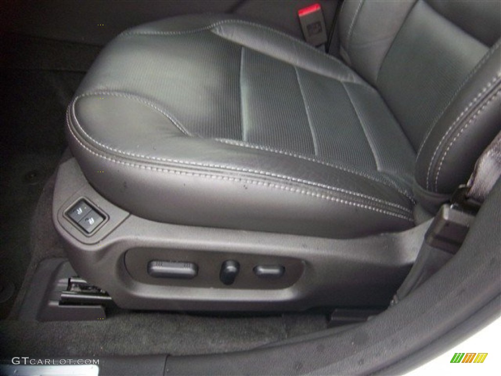 2013 Taurus Limited - White Platinum Tri-Coat / Charcoal Black photo #13