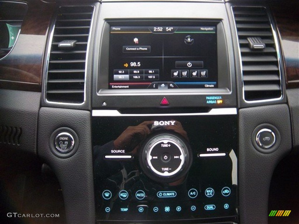 2013 Taurus Limited - White Platinum Tri-Coat / Charcoal Black photo #25