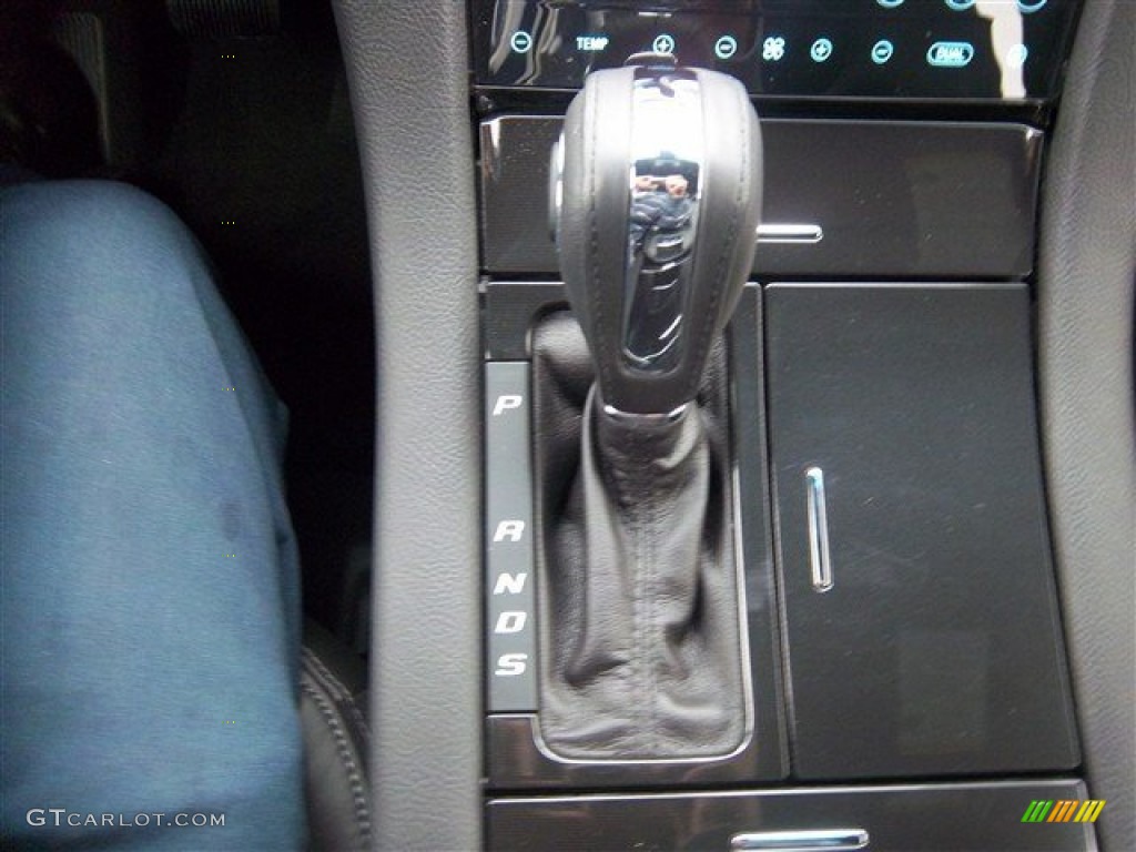 2013 Taurus Limited - White Platinum Tri-Coat / Charcoal Black photo #26