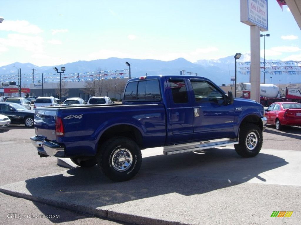 2003 F250 Super Duty XLT SuperCab 4x4 - Sonic Blue Metallic / Dark Flint Grey photo #11