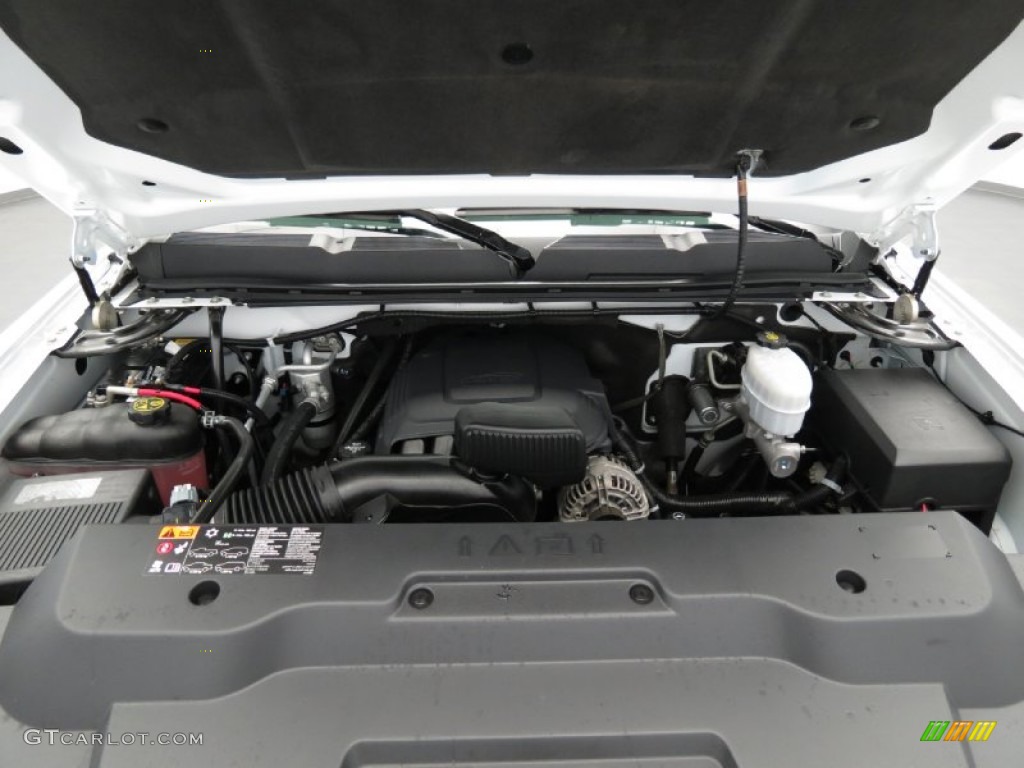 2012 Chevrolet Silverado 2500HD LT Crew Cab 4x4 Engine Photos