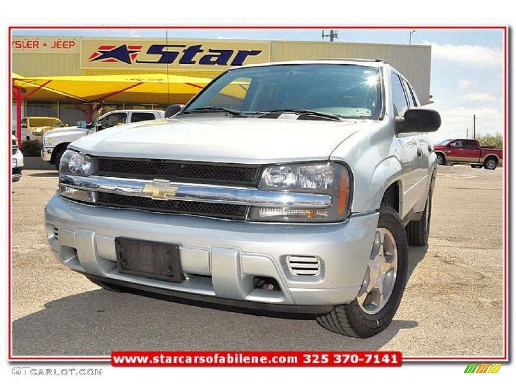 Silverstone Metallic Chevrolet TrailBlazer