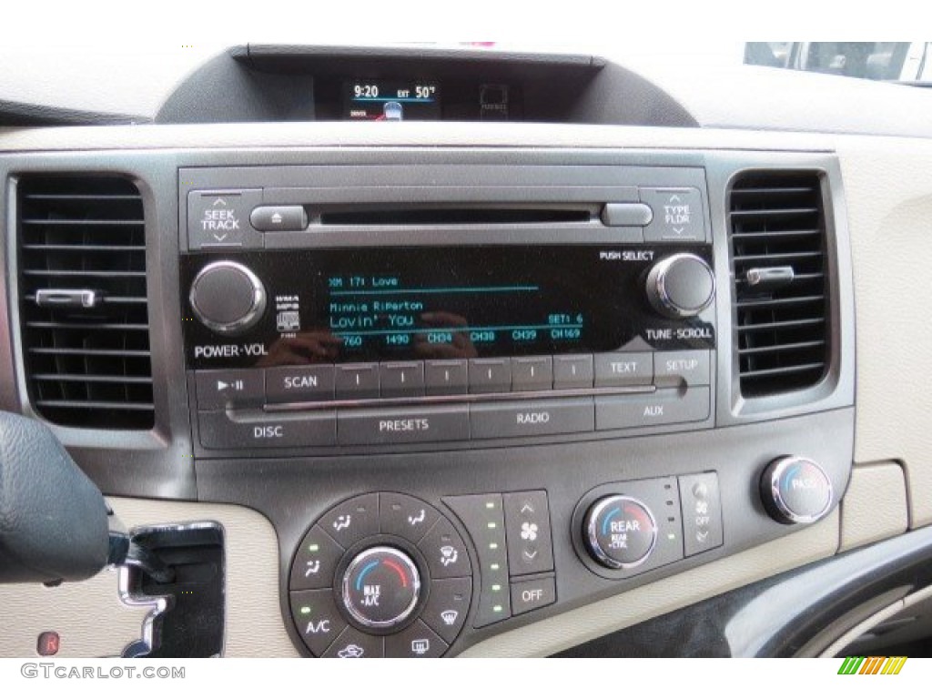 2011 Sienna LE - Cypress Green Pearl / Light Gray photo #15