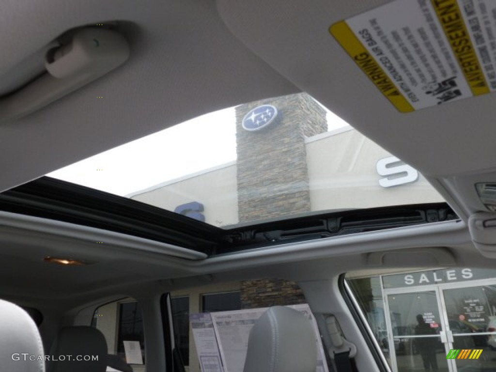 2014 Forester 2.5i Limited - Satin White Pearl / Platinum photo #10