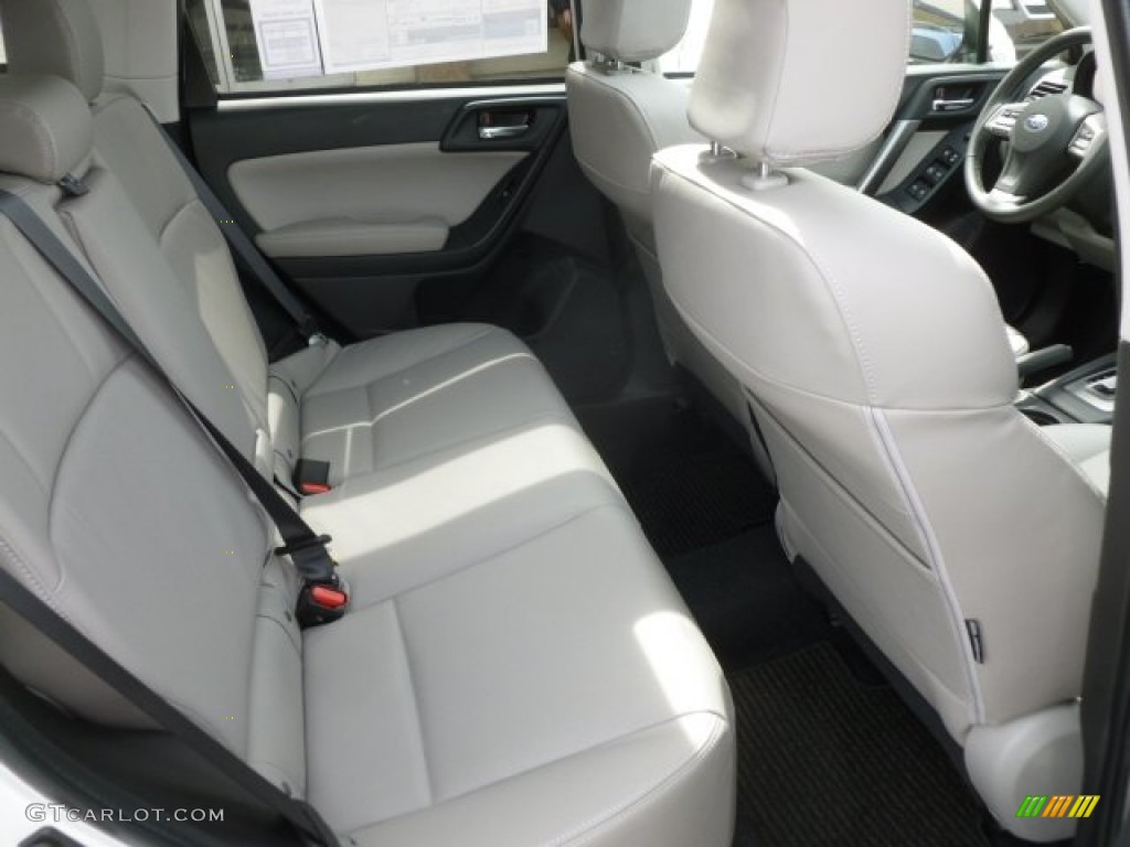 2014 Forester 2.5i Limited - Satin White Pearl / Platinum photo #11