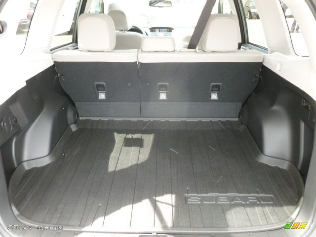 2014 Forester 2.5i Limited - Jasmin Green Metallic / Platinum photo #11