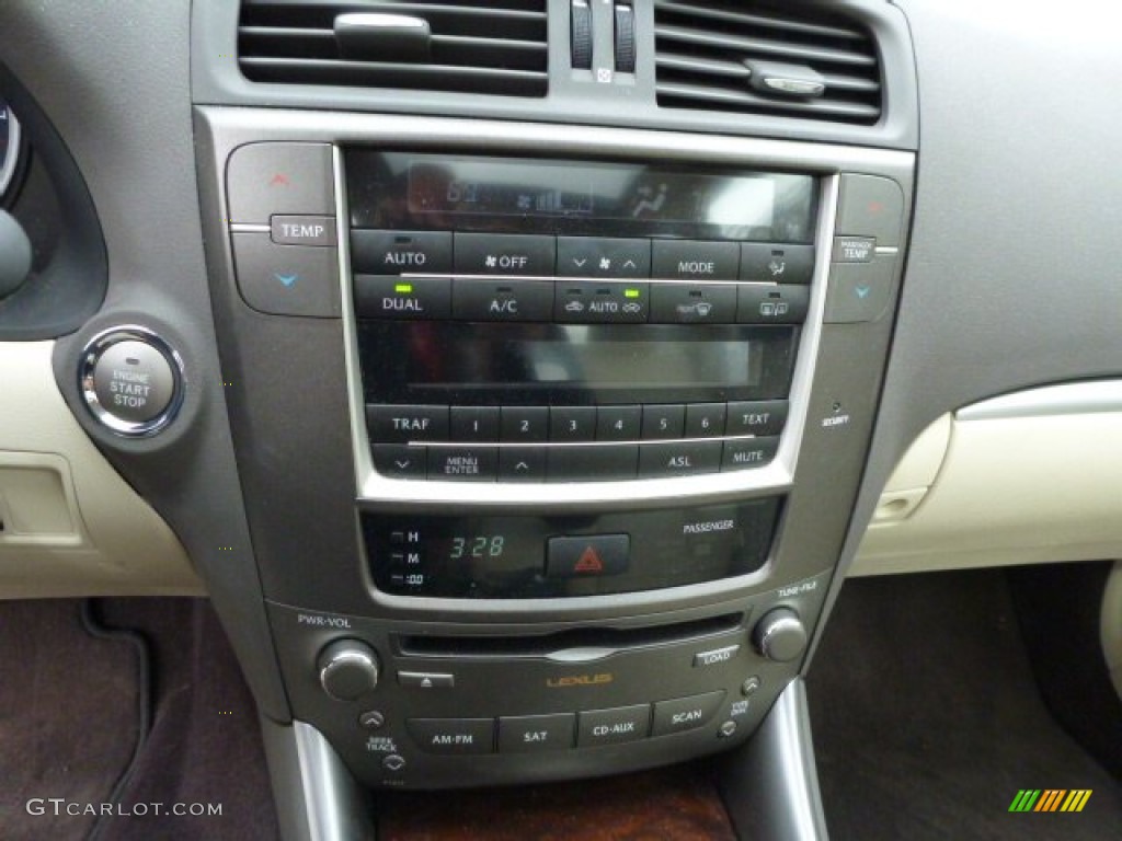 2012 Lexus IS 350 AWD Controls Photos