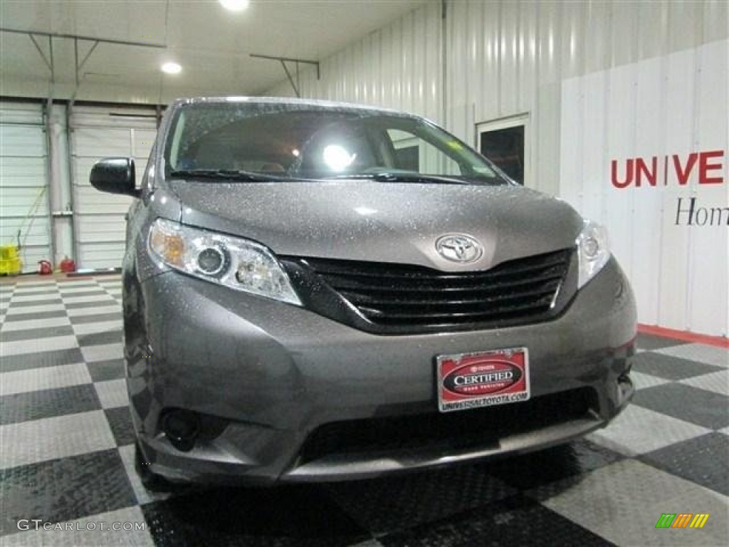 2011 Sienna  - Predawn Gray Mica / Light Gray photo #2