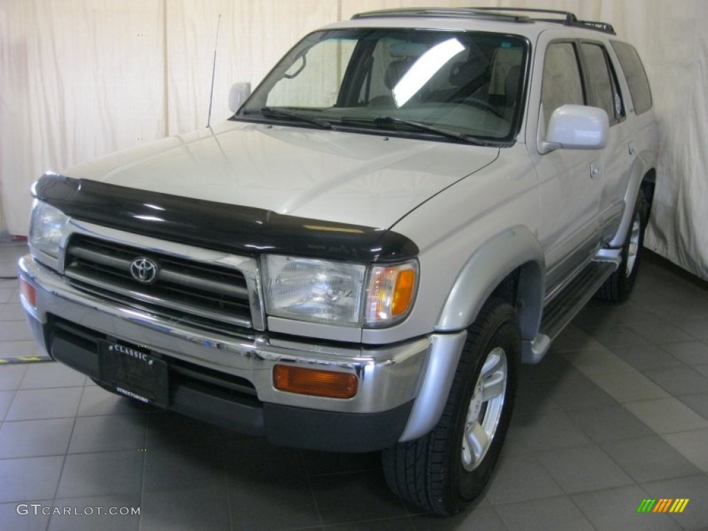 1996 4Runner Limited 4x4 - Desert Dune Metallic / Beige photo #1