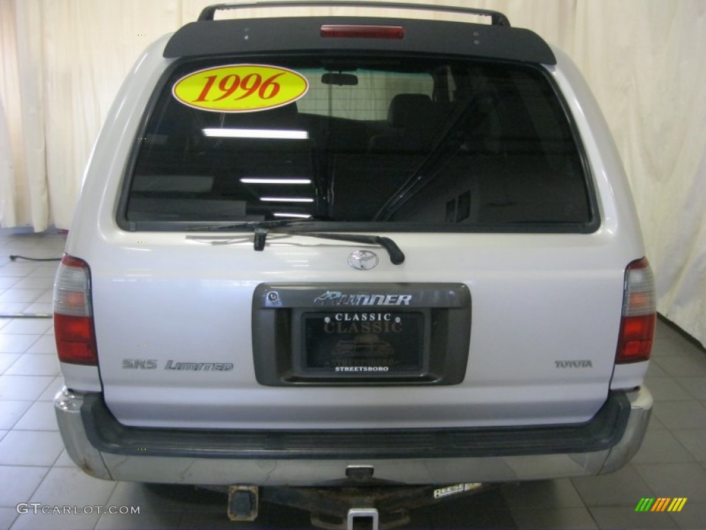 1996 4Runner Limited 4x4 - Desert Dune Metallic / Beige photo #11