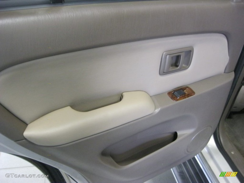 1996 4Runner Limited 4x4 - Desert Dune Metallic / Beige photo #26