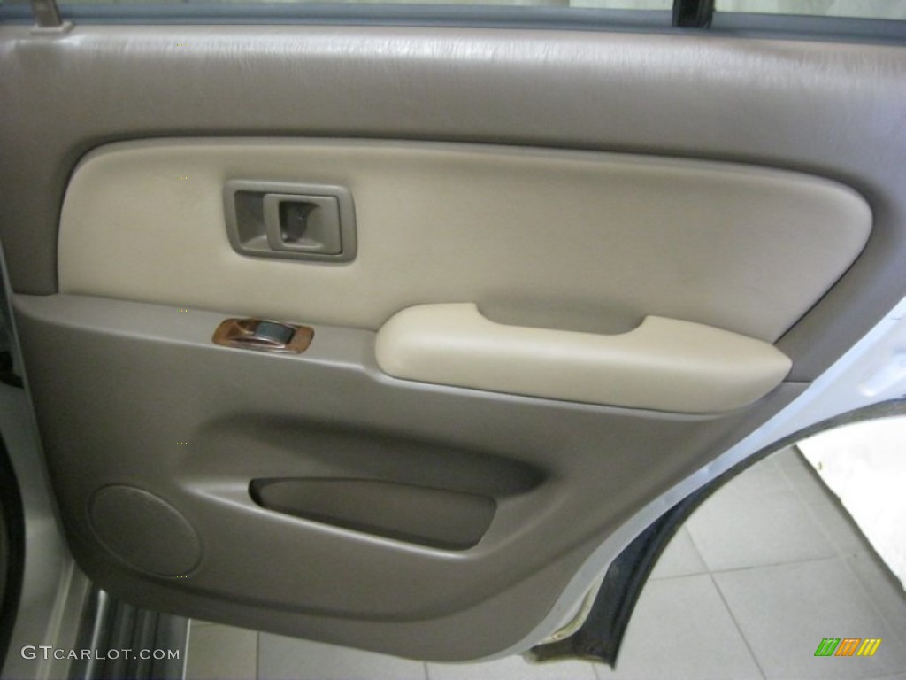 1996 4Runner Limited 4x4 - Desert Dune Metallic / Beige photo #29