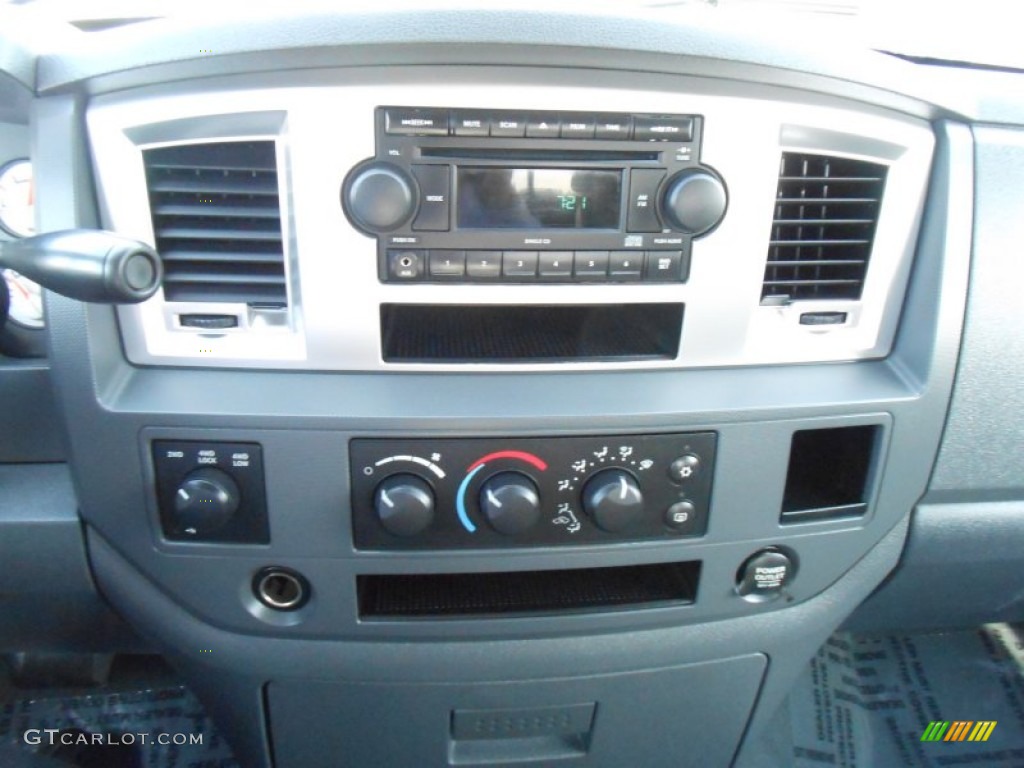 2007 Dodge Ram 1500 Big Horn Edition Quad Cab 4x4 Controls Photo #79338993