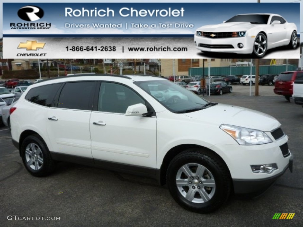 White Chevrolet Traverse