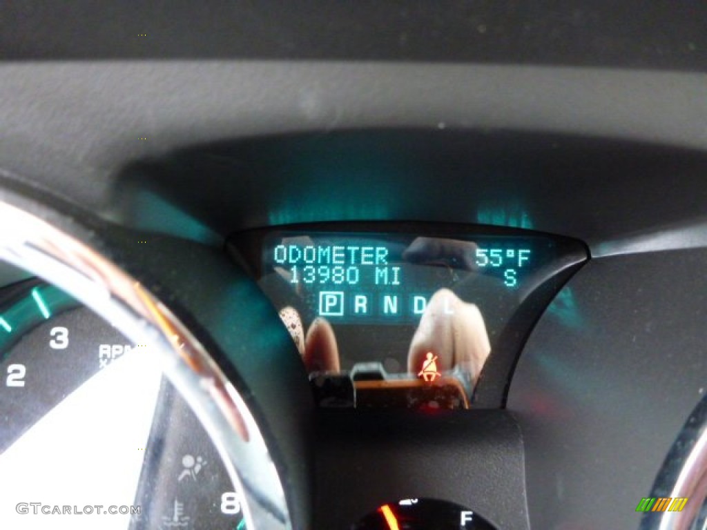 2012 Traverse LT AWD - White / Ebony photo #9