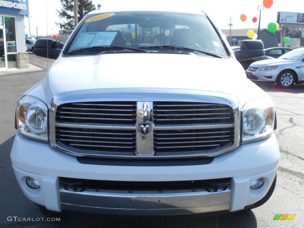 2007 Ram 3500 Laramie Quad Cab 4x4 - Bright White / Khaki photo #34