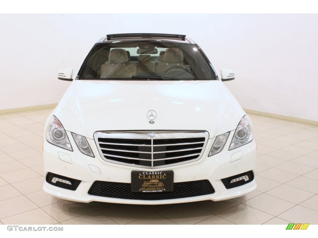 2010 E 350 4Matic Sedan - Arctic White / Almond Beige photo #2