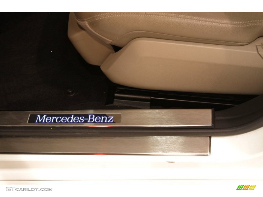 2010 E 350 4Matic Sedan - Arctic White / Almond Beige photo #4