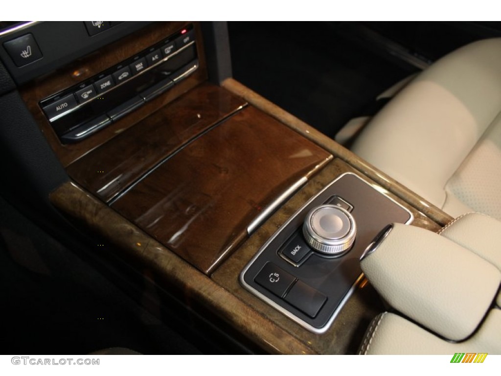 2010 E 350 4Matic Sedan - Arctic White / Almond Beige photo #24