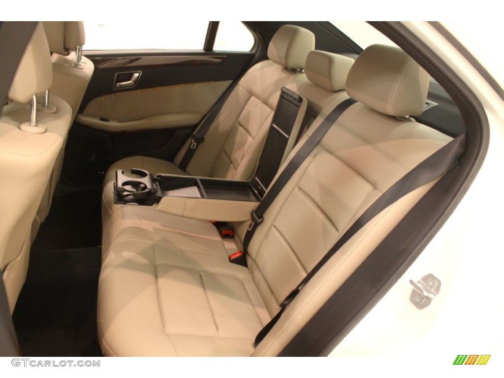 2010 E 350 4Matic Sedan - Arctic White / Almond Beige photo #31