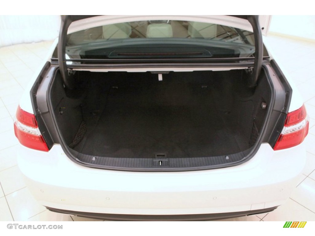 2010 E 350 4Matic Sedan - Arctic White / Almond Beige photo #34