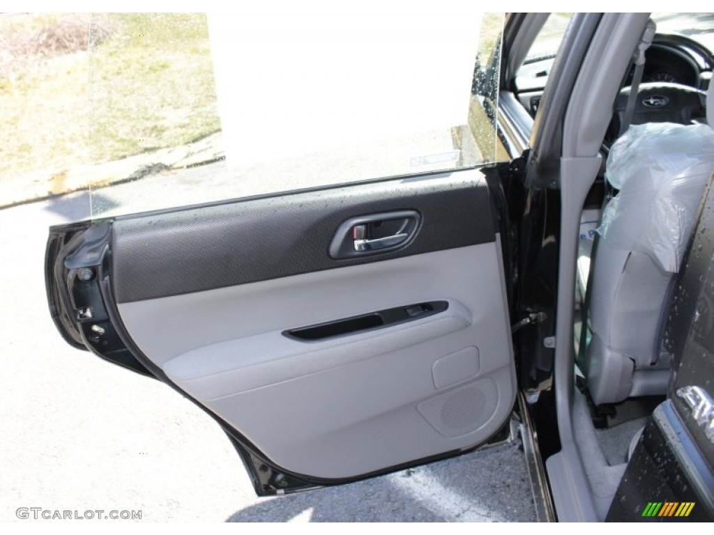2004 Forester 2.5 XS - Java Black Pearl / Gray photo #25