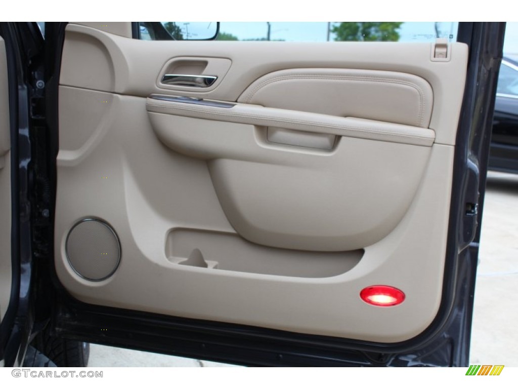 2010 Cadillac Escalade Luxury Door Panel Photos