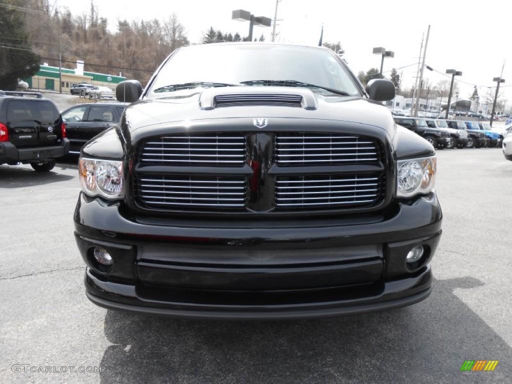 2004 Ram 1500 Rumble Bee Regular Cab 4x4 - Black / Dark Slate Gray/Yellow Accents photo #2