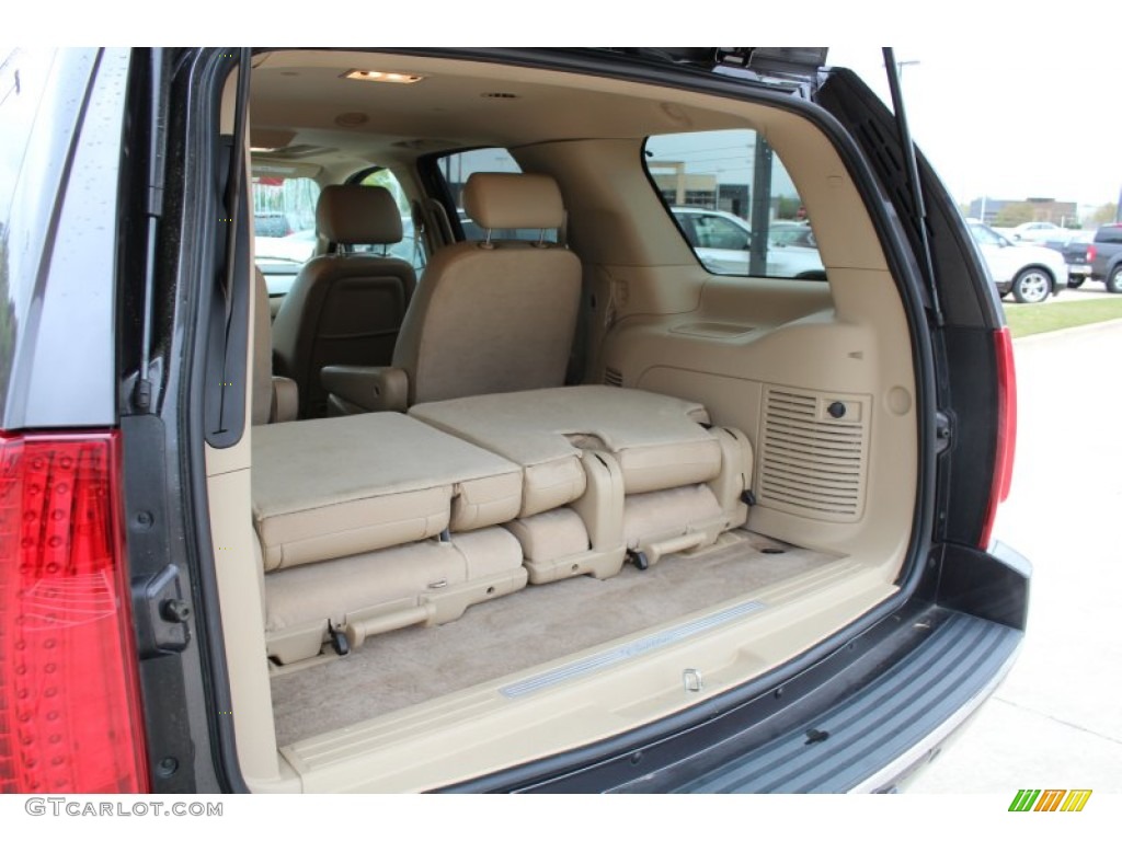 2010 Cadillac Escalade Luxury Trunk Photos