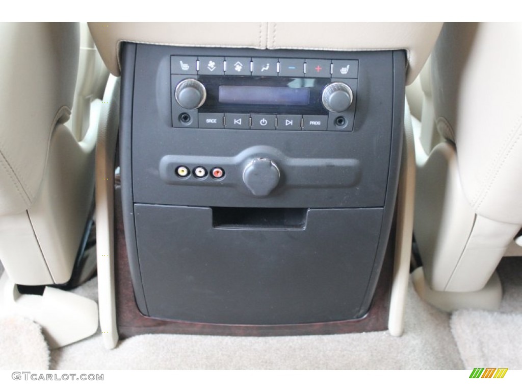 2010 Cadillac Escalade Luxury Controls Photos