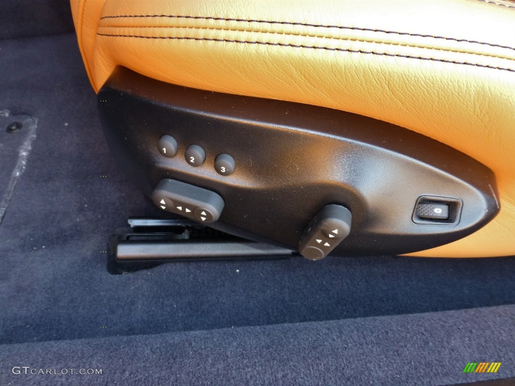 2013 Maserati GranTurismo Sport Coupe Controls Photo #79351801