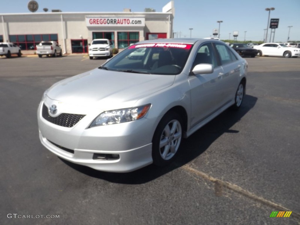 2008 Camry SE - Classic Silver Metallic / Dark Charcoal photo #1