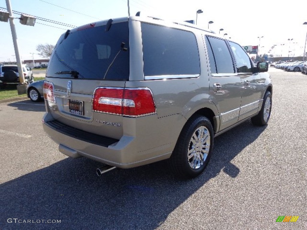 2008 Navigator Luxury - Light French Silk Metallic / Camel/Sand Piping photo #6