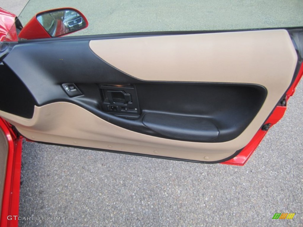 1995 Chevrolet Corvette Coupe Beige Door Panel Photo #79353650