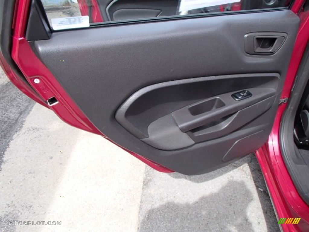 2011 Fiesta SE Hatchback - Bright Magenta Metallic / Charcoal Black/Blue Cloth photo #14