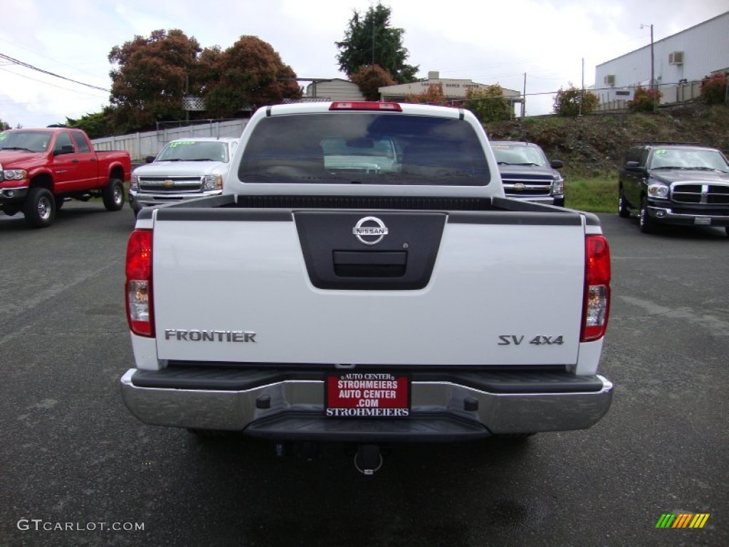 2012 Frontier SV Crew Cab 4x4 - Avalanche White / Beige photo #6