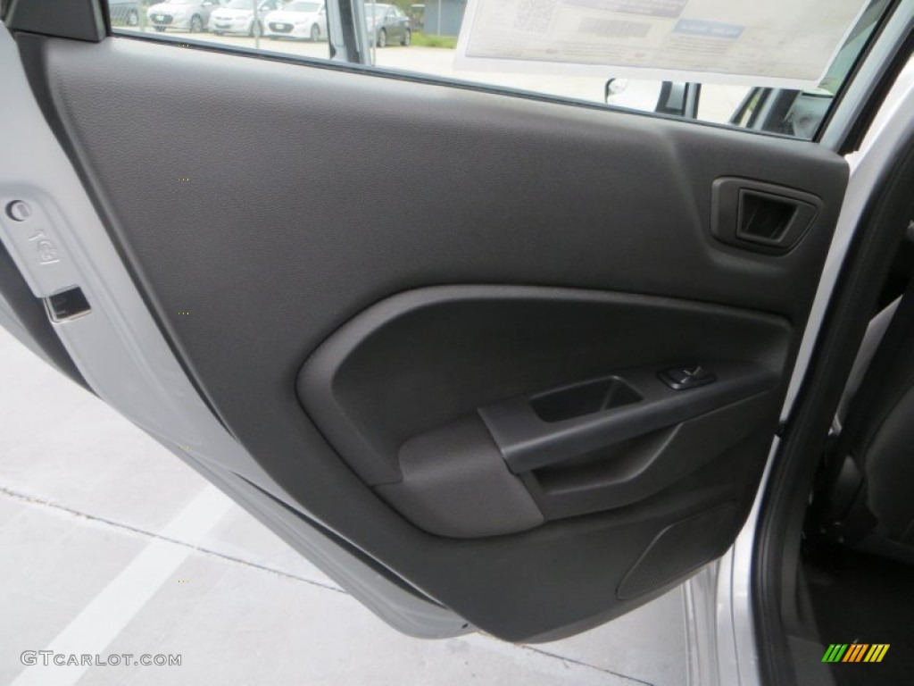 2013 Fiesta SE Hatchback - Ingot Silver / Charcoal Black photo #19
