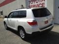 2011 Blizzard White Pearl Toyota Highlander SE 4WD  photo #4