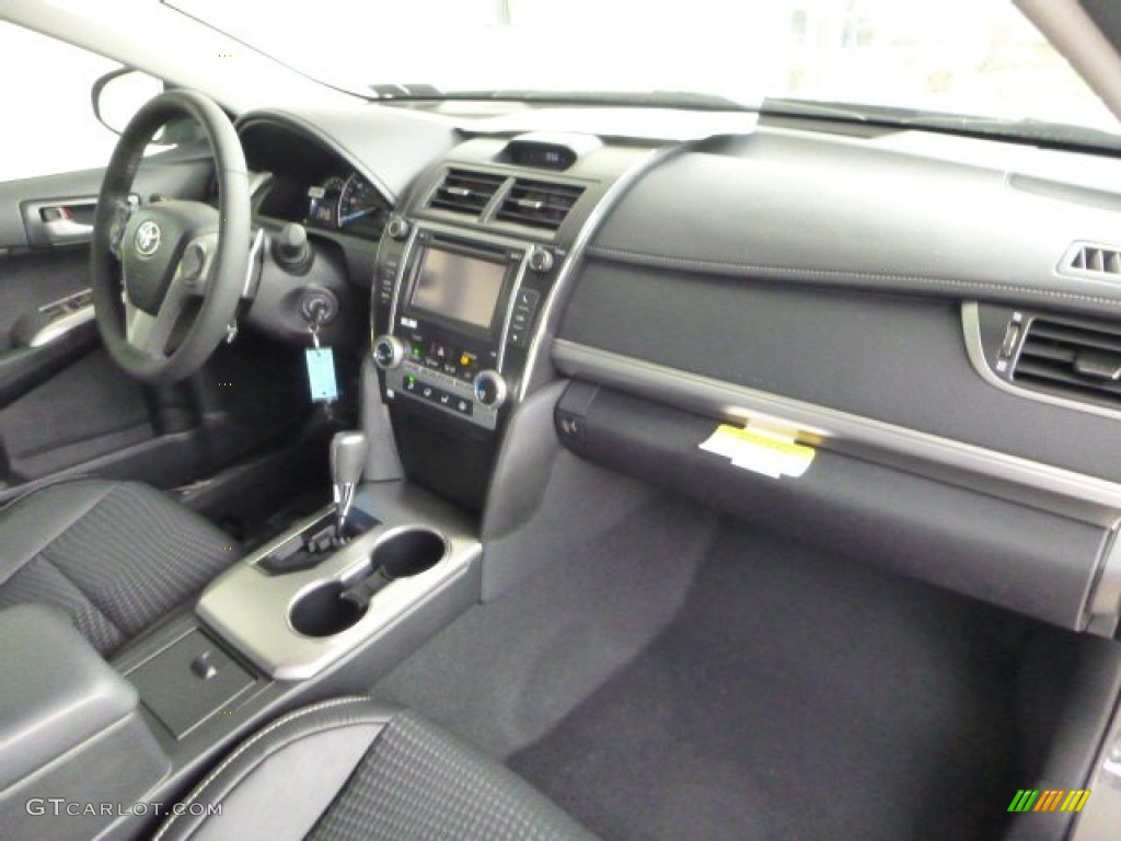 2013 Camry SE - Magnetic Gray Metallic / Black photo #10