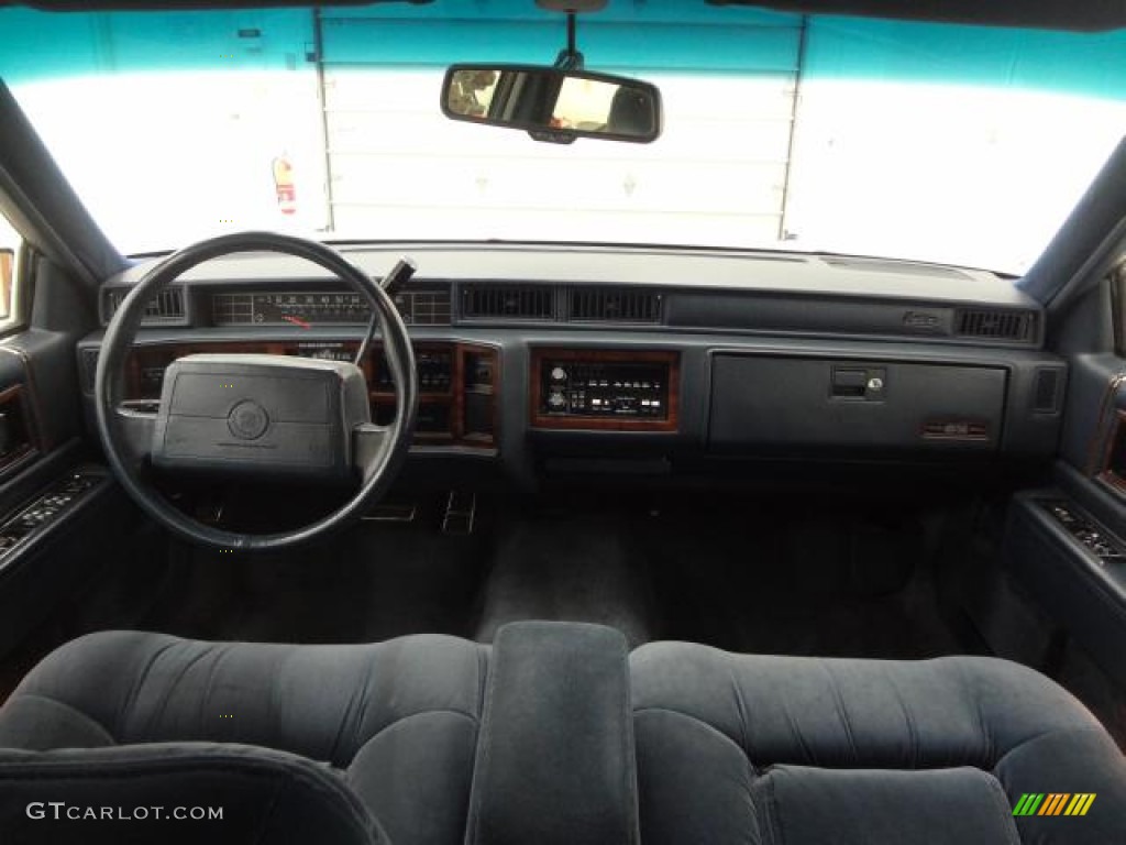 1992 Cadillac DeVille Sedan Blue Dashboard Photo #79374432